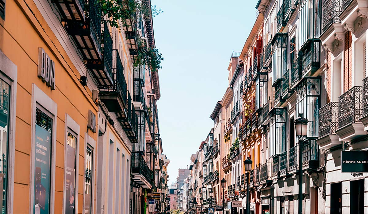 tiendas ropa calle barquillo madrid