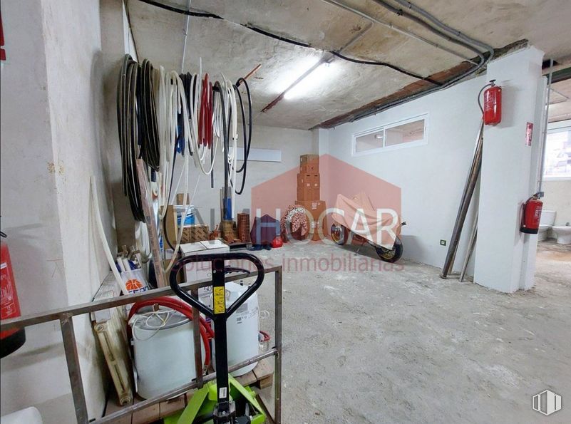 Local en venta en Zona Sur, Ávila, 05002 con gas, edificio, cableado eléctrico, ingeniería, suelo, máquina, casa, metal, alambre y evento alrededor