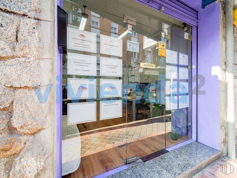 Oficina en venta en Calle Azabache, Carabanchel, Madrid, 28019 con puerta, vidrio, publicidad y firmar alrededor