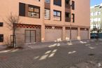 Retail for sale & for rent at Calle Coslada, Leganés, Madrid, 28914 with building, window, daytime, property, road surface, brick, urban design, asphalt, condominium and material property around