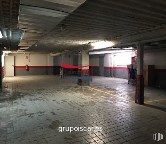 Oficina en venta en Calle Miguel Fleta, 8, San Blas - Canillejas, Madrid, 28037 con edificio, superficie de carretera, asfalto, suelo, piso, accesorio, gas, tintes y matices, aparcamiento y material compuesto alrededor