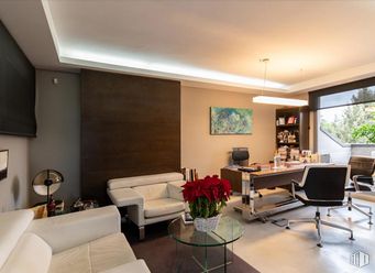 Office for sale at Zona El Plantío, Moncloa - Aravaca, Madrid, 28023 with chair, couch, furniture, interior design, wall, table, flooring, floor, ceiling and room around