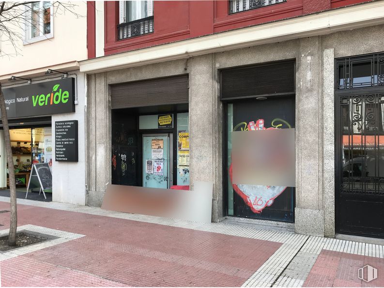 Local en venta en Calle Santa Engracia, 52, Chamberí, Madrid, 28010 con ventana, edificio, accesorio, puerta, casa, fachada, acera, venta al por menor, ciudad y calle alrededor