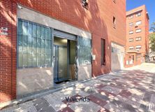 Retail for sale at Zona ayuntamiento, Humanes de Madrid, Madrid, 28970 with building, window, door, daytime, property, brickwork, road surface, brick, wood and residential area around