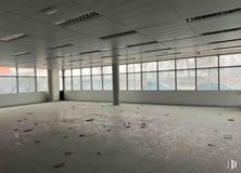 Office for rent at Zona Alcobendas, Alcobendas, Madrid, 28100 with hall, fixture, window, flooring, floor, ceiling, glass, event, shade and room around