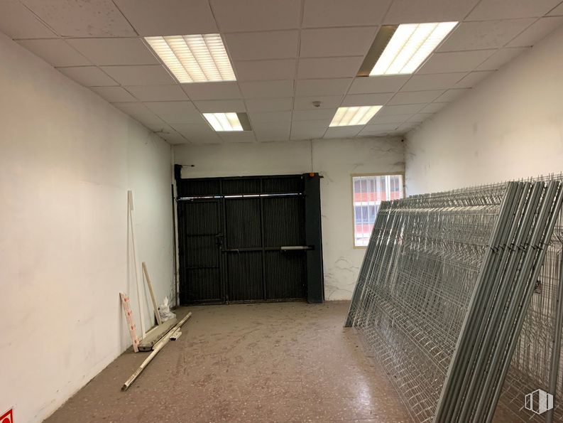 Oficina en alquiler en Zona Alcobendas, Alcobendas, Madrid, 28100 con mediante, ventana, accesorio, madera, piso, suelo, edificio, techo, madera dura, hormigón y entrada alrededor