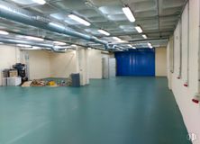 Industrial for sale & for rent at Edificio Indubuilding Goico, Zona Hortaleza, Hortaleza, Madrid, 28033 with building, fixture, flooring, floor, hall, door, ceiling, fluorescent lamp, engineering and event around