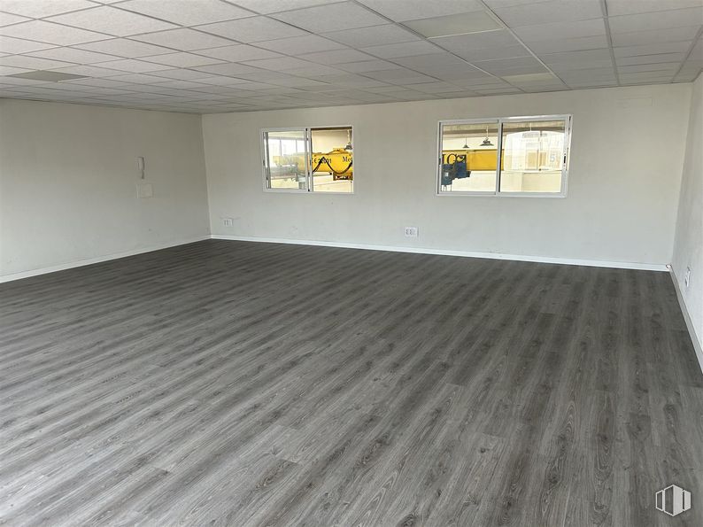 Nave en alquiler en Callle Violeta, 41, Humanes de Madrid, Madrid, 28970 con suelos, suelo, madera, suelos de madera, techo, madera dura, suelo laminado, tablón, tinte para madera y hall alrededor