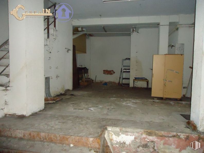 Local en alquiler y venta en Avenida Padre Piquer, La Latina, Madrid, 28024 con mueble, edificio, puerta, piso, suelo, accesorio, casa, gas, material de construcción y material compuesto alrededor