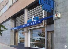 Retail for rent at Avenida Monasterio de El Escorial, 55, Fuencarral - El Pardo, Madrid, 28034 with building, plant, architecture, fixture, facade, real estate, door, commercial building, city and font around