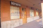 Local en venta en Calle Soria, 18, Ávila, 05003 con puerta, ventana, accesorio, edificio, ladrillo, pared, madera, fuente, fachada y albañilería alrededor