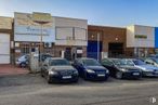 Nave en alquiler y venta en Calle Carretilla, 24, Rivas-Vaciamadrid, Madrid, 28529 con coche, edificio, luz de estacionamiento automotriz, neumático, rueda, vehículo terrestre, cielo, vehículo, placa de matrícula del vehículo y vehículo motorizado alrededor