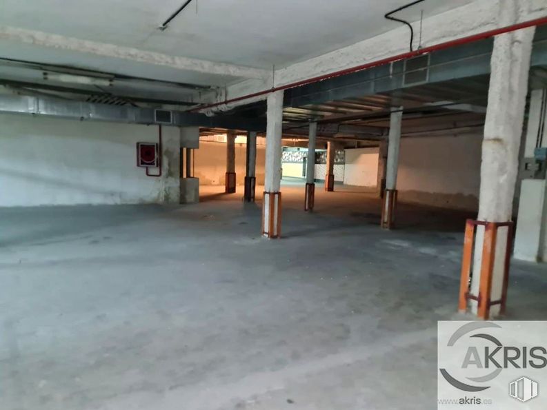 Local en venta en Plaza España, 11, Leganés, Madrid, 28911 con suelo, suelos, hall, aparcamiento, material compuesto, gas, hormigón, techo, accesorio y material de construcción alrededor