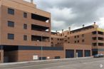 Retail for sale & for rent at Calle Gregorio Prieto, 31, Valdemoro, Madrid, 28342 with building, cloud, sky, window, wheel, urban design, condominium, tower block, neighbourhood and facade around