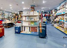 Retail for sale at Centro comercial El Val, Alcalá de Henares, Madrid, 28804 with luggage & bags, furniture, shelf, product, shelving, building, wheel, publication, customer and retail around