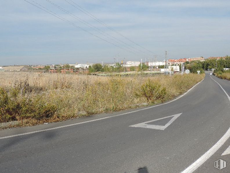 Suelo en venta en Carretera de Serranillos, Yeles, Toledo, 45220 con cielo, planta, nube, árbol, asfalto, superficie de carretera, brea, vía pública, línea eléctrica aérea y carretera alrededor