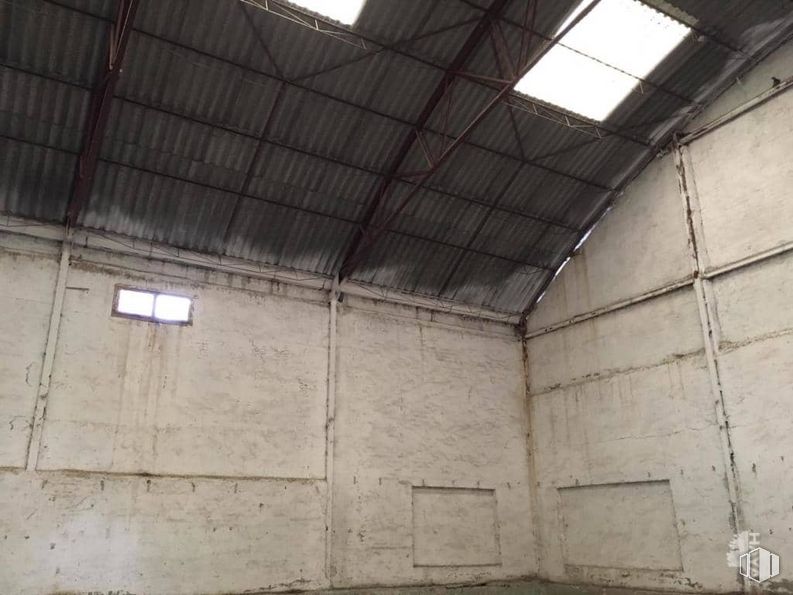 Industrial for sale at Calle Cerro Molino, Tresjuncos, Cuenca, 16422 with window, wood, fixture, composite material, beam, tints and shades, shade, ceiling, concrete and roof around