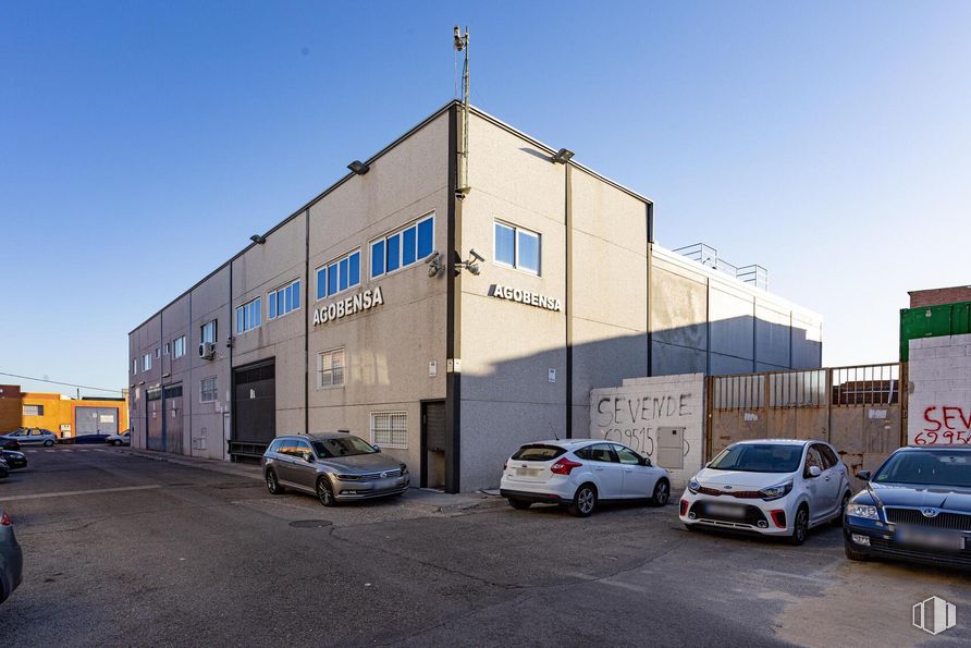 Nave en venta en Calle Puerto de San Vicente, 1, Leganés, Madrid, 28919 con coche, edificio, luz de estacionamiento, rueda, cielo, neumático, vehículo terrestre, vehículo, ventana y vehículo de motor alrededor