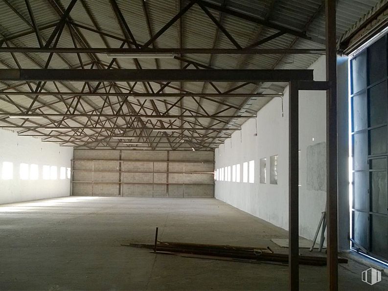 Industrial for rent at Calle Carpinteros, 6, Camarena, Toledo, 45180 with wood, fixture, hall, floor, composite material, flooring, symmetry, space, ceiling and concrete around