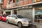 Local en alquiler en Calle Nuestra Señora de los Ángeles, 3, Leganés, Madrid, 28911 con rueda, coche, neumático, vehículo, vehículo terrestre, ventana, iluminación automotriz, edificio, campana y infraestructura alrededor