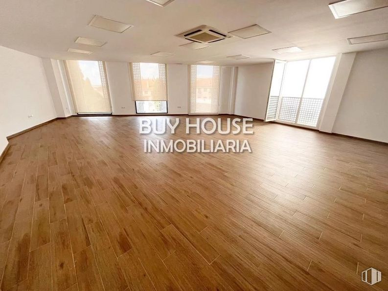 Oficina en alquiler en Zona centro, Illescas, Toledo, 45200 con ventana, marrón, accesorio, madera, hall, suelos, tinte para madera, suelo, suelo laminado y madera dura alrededor