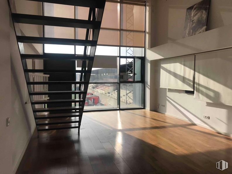 Oficina en venta en Zona San Sebastián de los Reyes, San Sebastián de los Reyes, Madrid, 28700 con suelos, interiorismo, suelo, apartamento, escaleras, vidrio, madera dura, techo, metal y suelos de madera alrededor