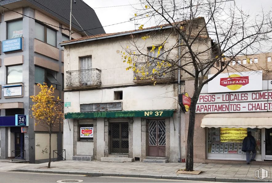 Suelo en venta en Calle Real, Collado Villalba, Madrid, 28400 con persona, edificio, propiedad, ventana, hoja, barrio, árbol, cielo, pared y área residencial alrededor