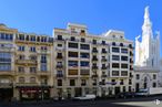 Office for rent at Calle Goya, 30, Salamanca, Madrid, 28001 with building, van, sky, property, window, urban design, neighbourhood, tower block, facade and landmark around