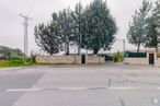 Land for sale at Calle San Roque, Valverde de Alcalá, Madrid, 28812 with plant, sky, road surface, tree, asphalt, land lot, neighbourhood, residential area, tar and city around