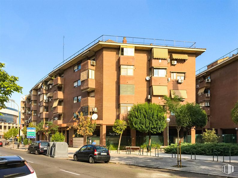 Local en alquiler en Calle San Epifanio, 1, Arganzuela, Madrid, 28005 con coche, edificio, zona urbana, zona residencial, ciudad, apartamento, ciudad, fachada, barrio y calle alrededor