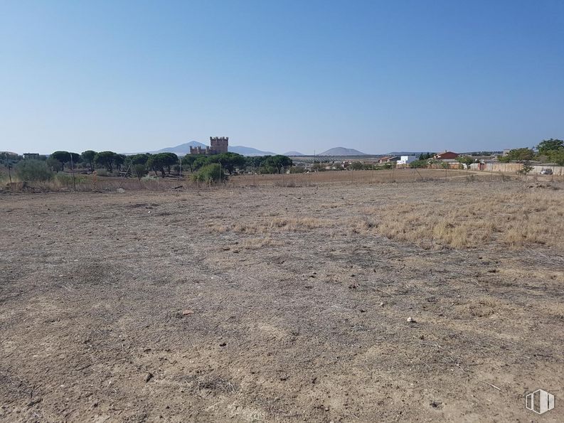 Land for sale at Calle Jorge Manrique, Guadamur, Toledo, 45160 with sky, tree, plain, plant, landscape, grassland, grass, horizon, road and plateau around