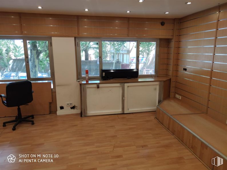 Local en alquiler y venta en Calle Ríos Rosas, 34, Chamberí, Madrid, 28003 con ebanistería, silla, mueble, ventana, edificio, madera, sombra, suelo, sala de estar y suelos alrededor