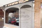 Retail for rent at Centro Urbano, San Sebastián de los Reyes, Madrid, 28700 with car, building, door, architecture, font, real estate, facade, tire, brick and brickwork around