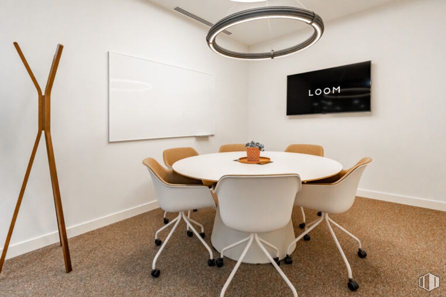 Office for rent at LOOM Castellana, Paseo Castellana, 280, Chamartín, Madrid, 28046 with chair, lighting, table, kitchen & dining room table, furniture, interior design, flooring, floor, conference room table and ceiling around