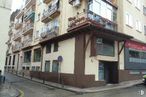 Retail for sale at Los Tiradores-Centro, Cuenca, 16001 with window, building, property, architecture, urban design, neighbourhood, residential area, wall, facade and real estate around