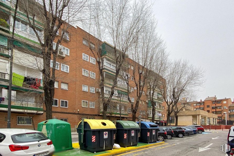 Local en venta en Calle Brunete, Getafe, Madrid, 28901 con coche, vehículo terrestre, vehículo, rueda, cielo, edificio, vehículo de motor, ventana, neumático y matrícula del vehículo alrededor