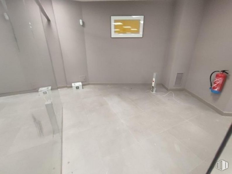 Local en venta en Centro urbano, Villaviciosa de Odón, Madrid, 28670 con alumbrado, accesorio, piso, pavimentos, edificio, material compuesto, techo, gas, hormigón y evento alrededor