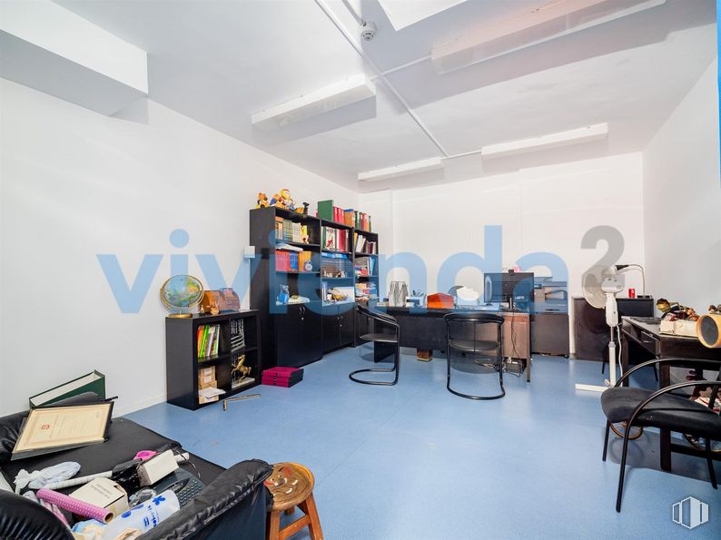 Local en venta en Calle Andrés Mellado, Chamberí, Madrid, 28015 con silla, equipaje y bolsos, mueble, mesa, estantería, edificio, escritorio, estantería, estante y interiorismo alrededor