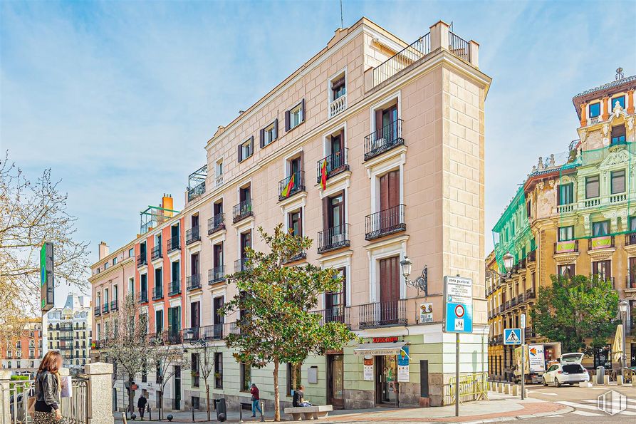 Oficina en alquiler en Calle Vergara, 16, Centro, Madrid, 28013 con edificio, cielo, durante el día, ventana, propiedad, árbol, diseño urbano, condominio, barrio y nube alrededor