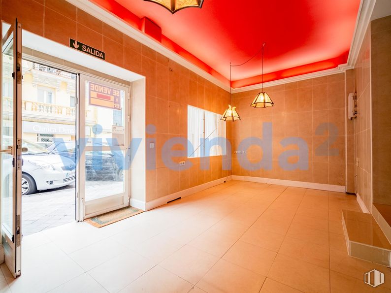 Local en venta en Calle Espronceda, Chamberí, Madrid, 28003 con coche, puerta, neumático, rueda, interiorismo, suelo, suelos, madera, techo y puerta del vehículo alrededor