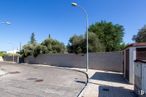 Suelo en venta en Polígono Industrial de Arganda del Rey, Arganda del Rey, Madrid, 28500 con luz de la calle, cielo, superficie de la carretera, asfalto, árbol, espacio público, sombra, zona residencial, material compuesto y carretera alrededor