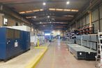 Industrial for sale at Polígono Azque, Alcalá de Henares, Madrid, 28808 with floor, building, fixture, gas, engineering, hall, flooring, machine, metal and electricity around