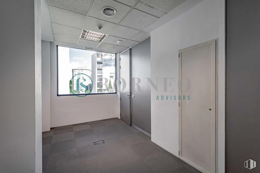 Oficina en alquiler en Edificio Fiteni II, Calle Emilio Vargas, 1, Ciudad Lineal, Madrid, 28043 con puerta, accesorio, edificio, suelos, vidrio, techo, aluminio, exterior del automóvil, hall y material compuesto alrededor