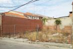 Land for sale at Calle General Moscardó, 17, Carmena, Toledo, 45531 with building, cloud, plant, sky, land lot, road surface, wood, asphalt, residential area and brick around