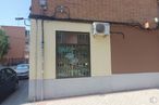 Local en alquiler y venta en Calle San Andrés, Fuenlabrada, Madrid, 28945 con coche, neumático, edificio, ventana, superficie de la carretera, árbol, pared, barrio, sombra y vehículo alrededor