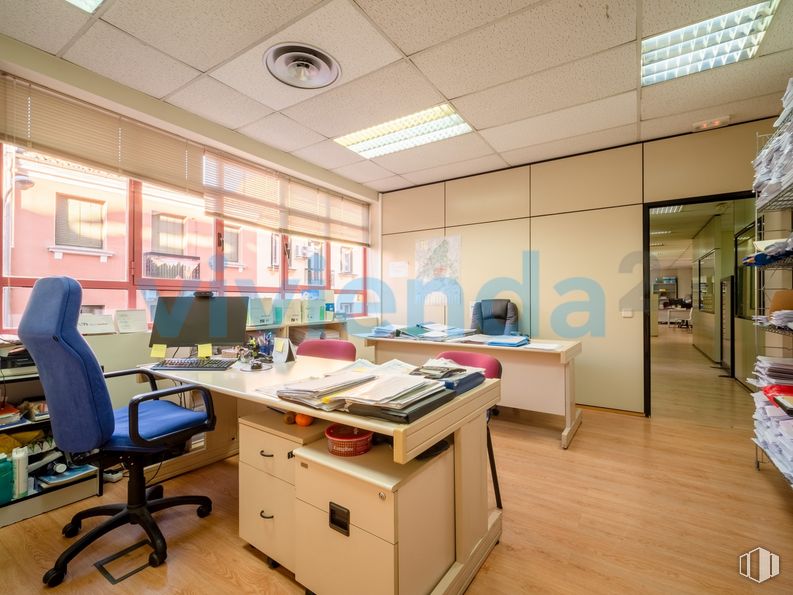 Oficina en venta en Calle Explanada, 8, Moncloa - Aravaca, Madrid, 28040 con silla, ebanistería, alumbrado, propiedad, mueble, mesa, escritorio, silla de oficina, escritorio para computadora y pantalla de ordenador alrededor