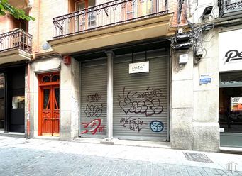 Local en alquiler en Calle Echegaray, 9, Centro, Madrid, 28014 con puerta, edificio, ventana, accesorio, pared, superficie de la carretera, fachada, acera, carretera y ciudad alrededor