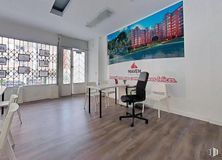 Retail for rent at Calle Uruguay, Coslada, Madrid, 28820 with chair, table, property, furniture, building, interior design, floor, flooring, wall and wood around