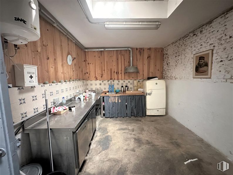 Local en alquiler en Calle Hilarión Eslava, Chamberí, Madrid, 28015 con lámpara, marco, encimera, refrigerador, ebanistería, electrodoméstico, propiedad, interiorismo, edificio y suelo alrededor