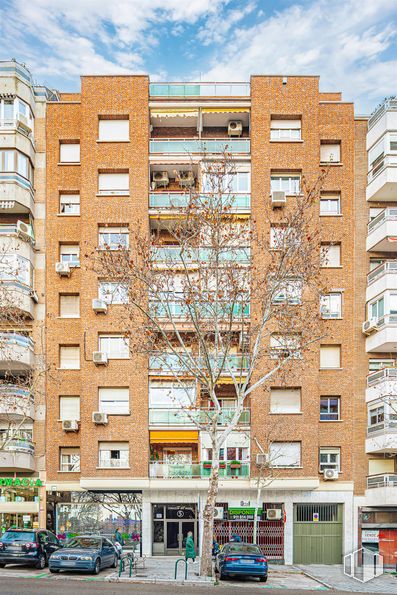 Local en venta en Calle Corazón de María, 5, Chamartín, Madrid, 28002 con coche, edificio, nube, durante el día, cielo, propiedad, rueda, ventana, neumático y azul alrededor